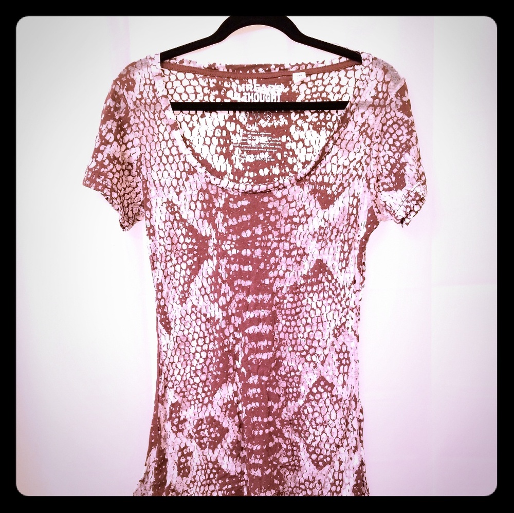 Short sleeve too